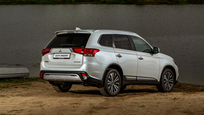 Прежний Mitsubishi Outlander